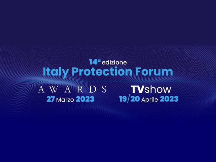Grafica della 14ª edizione dell&#39;Italy Protection Forum, con date degli Awards e del TVshow 2023 su sfondo blu.