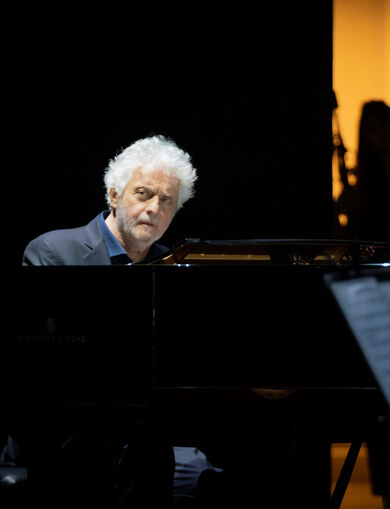 Nicola Piovani al pianoforte