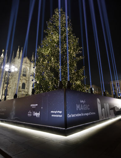 Piazza Duomo Christmas Tree